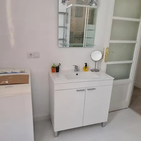 Calle Toro Apartment *